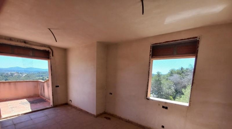 Barcelona - Canyelles - 676m2