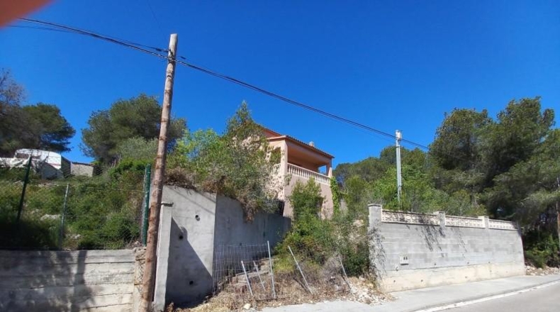 Barcelona - Canyelles - 676m2