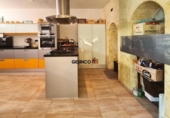 Дом с участком на продажу в городе Bocairent Фото