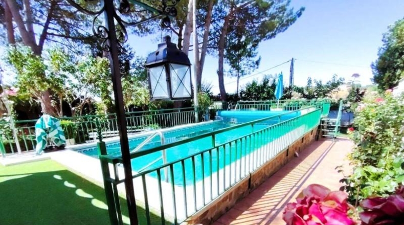 Ciudad Real - Valdepeñas - 1000m2