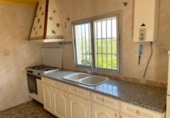 Отдельно стоящий дом с участком на продажу в городе Villamarchante Фото