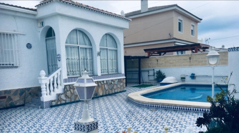 Alicante - Torrevieja - 402m2