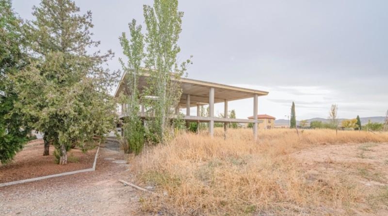Granada - Ventas de Huelma - 490m2