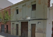 Дом с участком на продажу в городе Gandia Фото