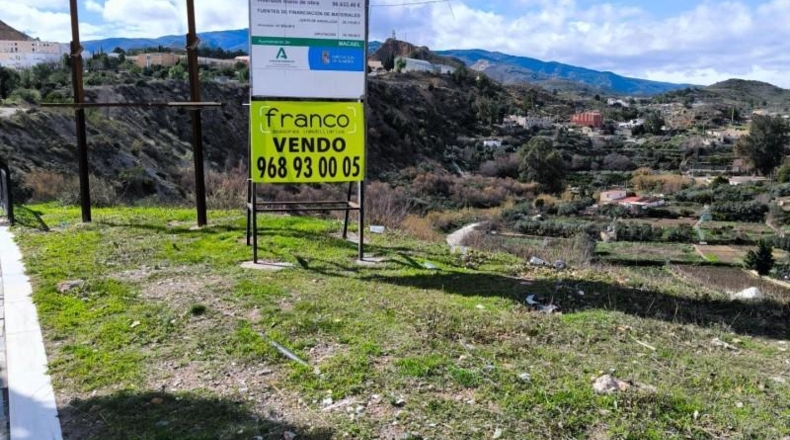 Almeria - Urbanización Hispanidad - 3200m2