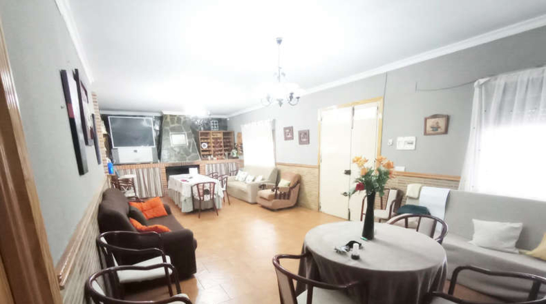 Ciudad Real - Valdepeñas - 905m2