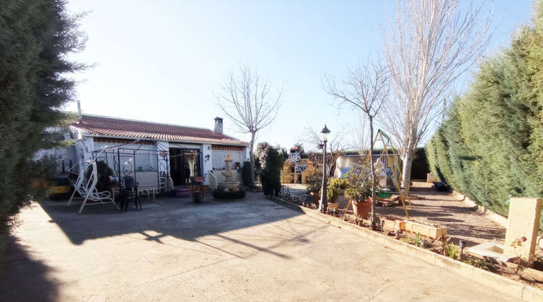 Ciudad Real - Valdepeñas - 905m2