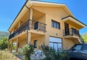 Chalet independiente con terreno en venta en la España, Corullón, ref: TR148935 foto