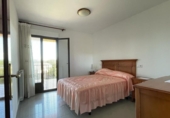 Chalet independiente con terreno en venta en la España, Corullón, ref: TR148935 foto