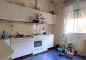 Дом с участком на продажу в городе Оренсе Фото