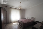 Дом с участком на продажу в городе Томельосо Фото