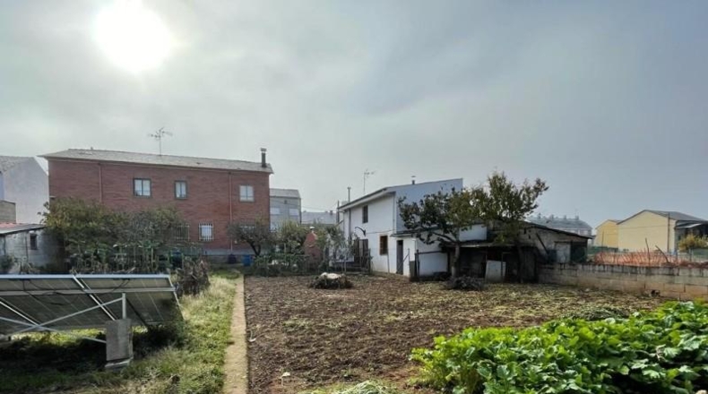León - Ponferrada - 618m2