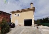 Xalet independent amb terreny en venda a la España, Ontinyent, ref.: TR146098 foto
