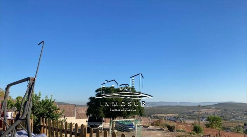 Córdoba - Lucena - 2000m2