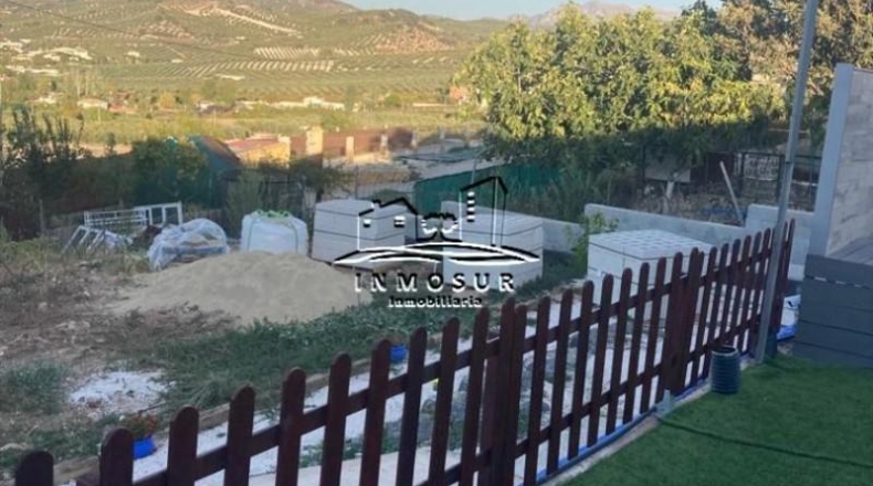 Córdoba - Lucena - 2000m2