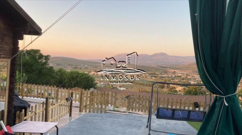 Córdoba - Lucena - 2000m2