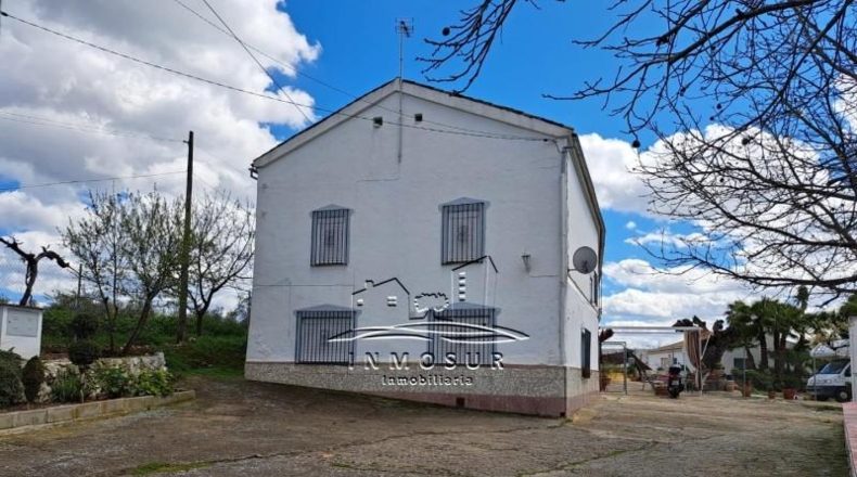 Córdoba - Lucena - 907m2