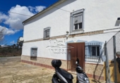 Xalet independent amb terreny en venda a la España, Lucena, ref.: TR243234 foto
