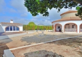 Xalet independent amb terreny en venda a la España, Llutxent, ref.: TR149439 foto