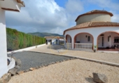 Xalet independent amb terreny en venda a la España, Llutxent, ref.: TR149439 foto