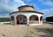 Xalet independent amb terreny en venda a la España, Llutxent, ref.: TR149439 foto