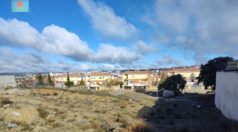 Ávila - Ávila - 766m2