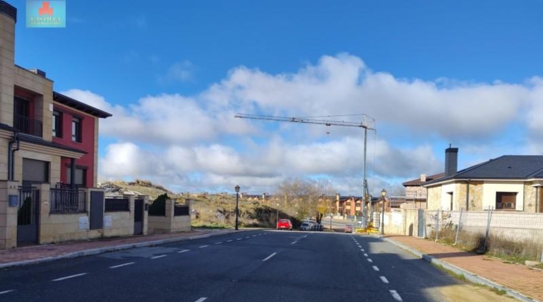 Ávila - Ávila - 766m2