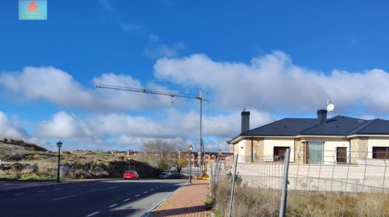 Ávila - Ávila - 766m2