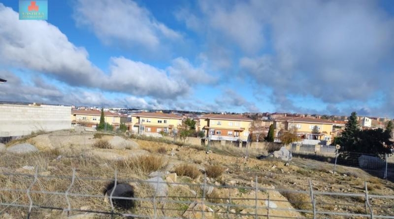 Ávila - Ávila - 766m2