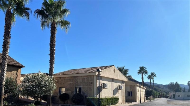 Almeria - Cantoria - 1726m2