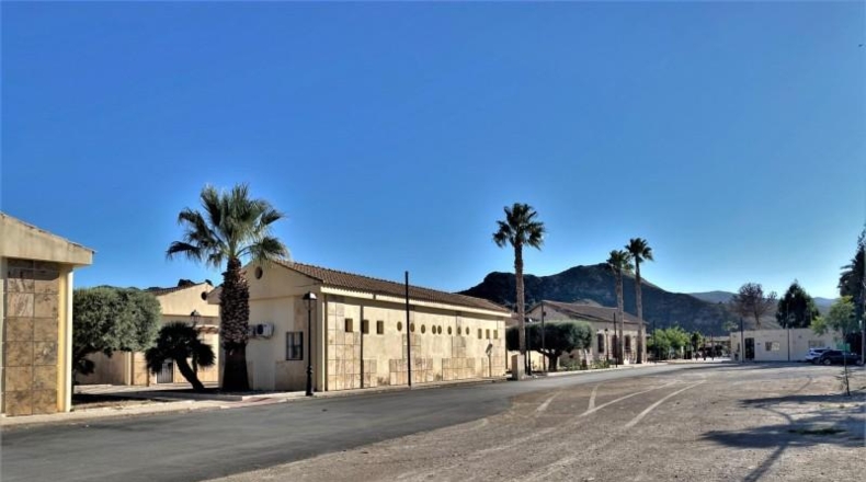 Almeria - Cantoria - 1726m2