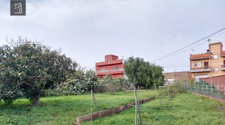 Santa Cruz de Tenerife - San Cristóbal de La Laguna - 1032m2