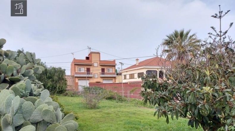 Santa Cruz de Tenerife - San Cristóbal de La Laguna - 1032m2