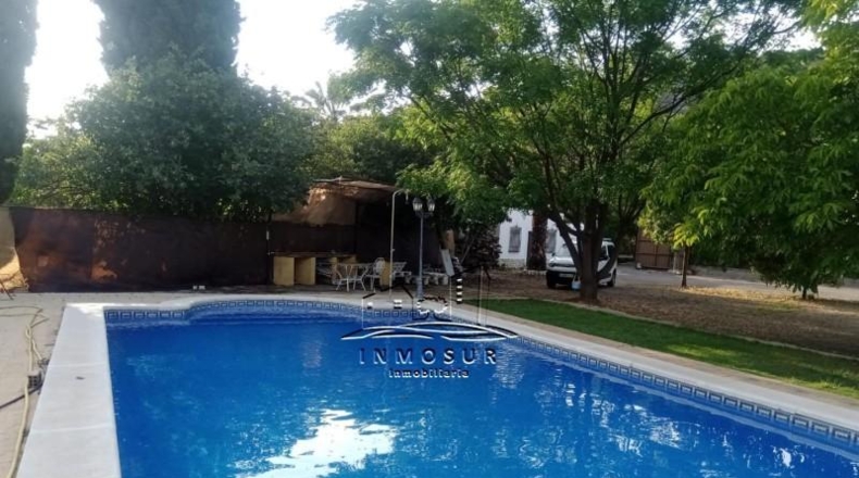 Córdoba - Lucena - 1500m2