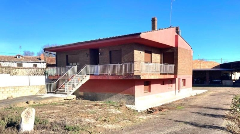 Leon - Mansilla Mayor - 590m2