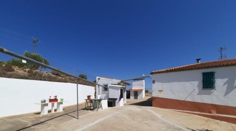 Albacete - Montealegre del Castillo - 7900m2