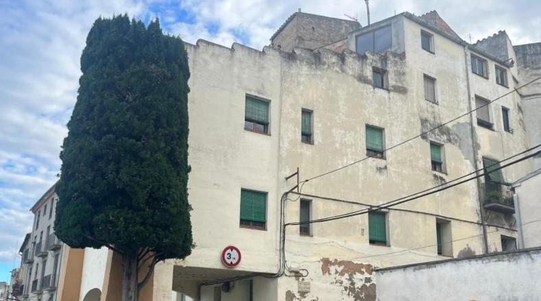 Tarragona - Móra d'Ebre - 595m2