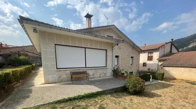 Burgos - Треспадерне - 1490m2