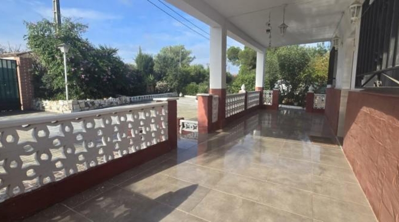 Валенсия - Villamarchante - 830m2