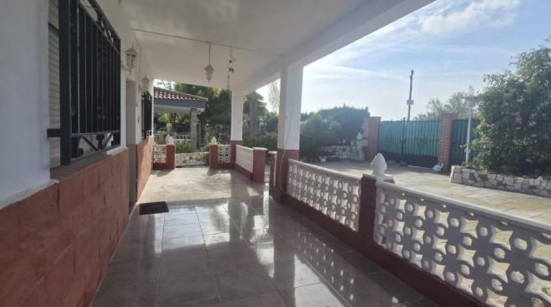 Валенсия - Villamarchante - 830m2