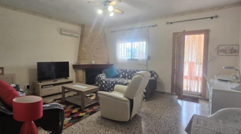 Валенсия - Villamarchante - 830m2