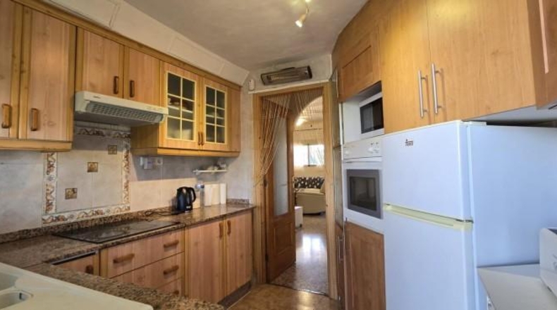 Валенсия - Villamarchante - 830m2