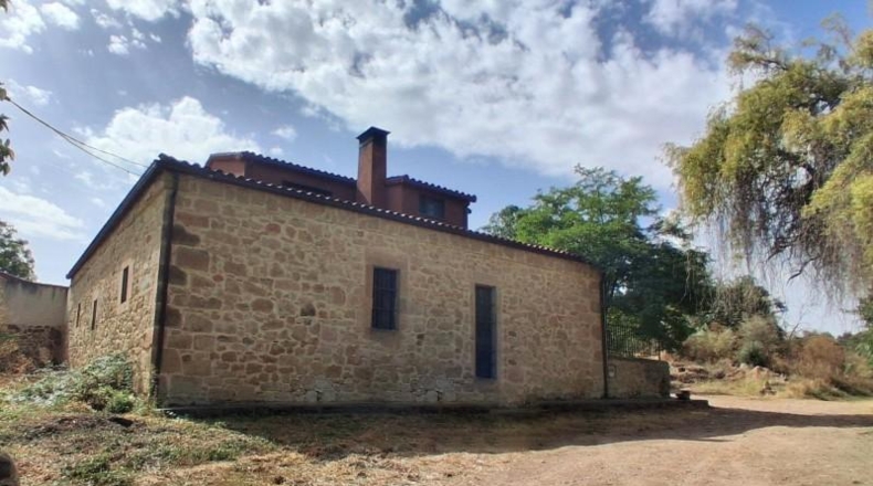 Salamanca - Doñinos de Salamanca - 676m2