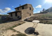 Chalet independiente con terreno en venta en la España, Alcañiz, ref: TR366148 foto
