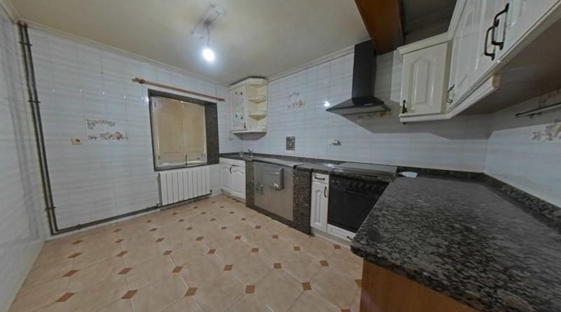 Cantàbria - Santa María de Cayón - 616m2