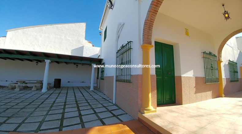 Córdoba - Lucena - 2205m2
