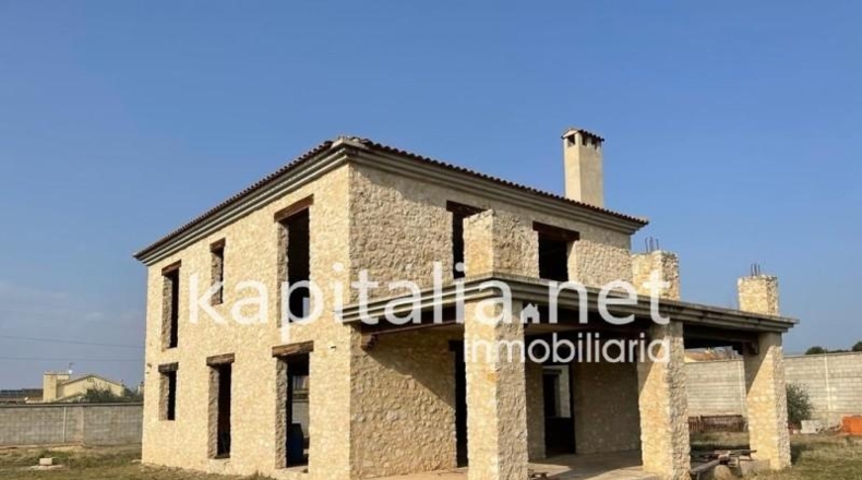 Valencia - Canals - 2362m2