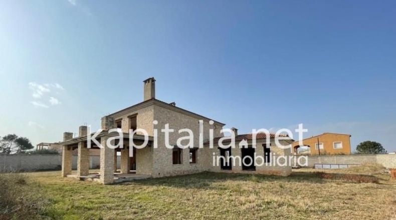 Valencia - Canals - 2362m2