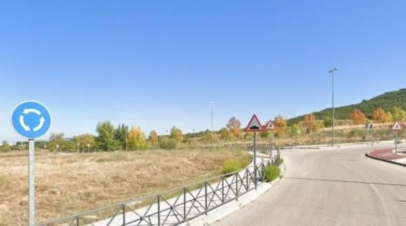 Guadalajara - Chiloeches - 1800m2