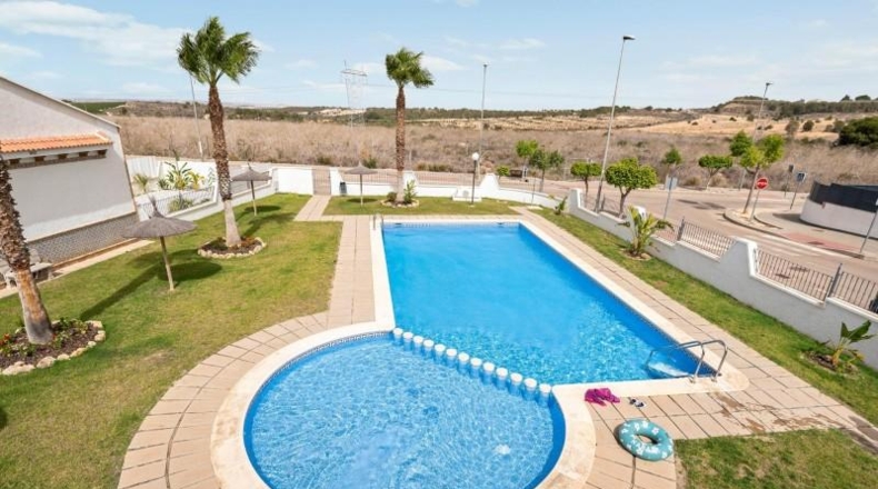 Аликанте - San Miguel de Salinas - 100m2